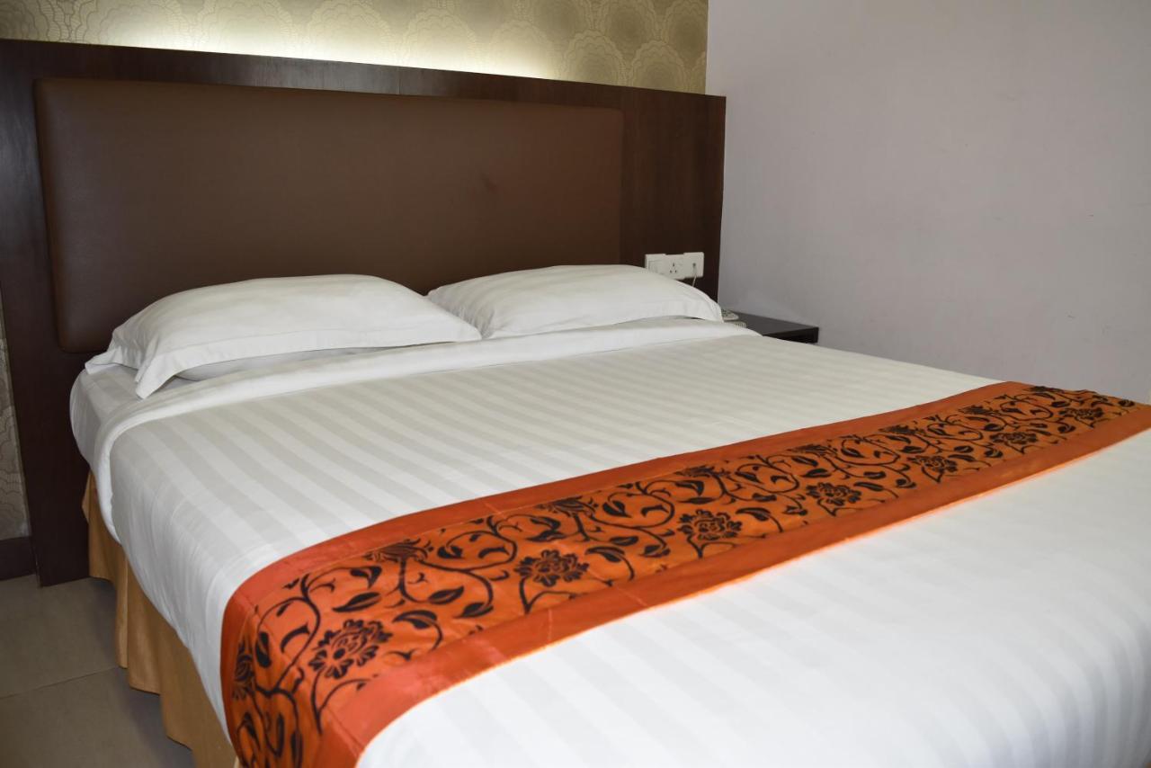 Sunrise Hotel Petaling Jaya Exterior photo